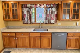 251 N 11th St, Lehighton, PA 18235 - Photo 8