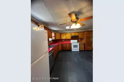  707 N 1st Street, Lehighton, PA 18235 - Photo 2