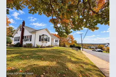  214 Arch Street, Pen Argyl, PA 18072 - Photo 4