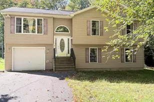 1661 Cotswold Rd, Tobyhanna, PA 18466 - Photo 1