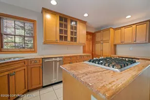 608 Washington Crossing, East Stroudsburg, PA 18301 - Photo 14