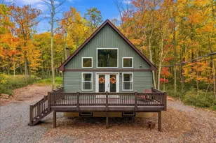 33 Sioux Cir, Jim Thorpe, PA 18229 - Photo 2