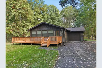  548 Adie Drive, Effort, PA 18330 - Photo 1