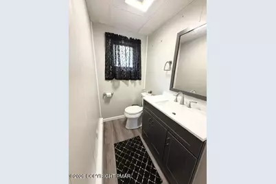  38 W 2nd Street, Wind Gap, PA 18091 - Photo 16