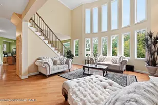 136 Artist Trail Ln, East Stroudsburg, PA 18301 - Photo 10
