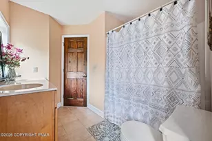 136 Artist Trail Ln, East Stroudsburg, PA 18301 - Photo 70