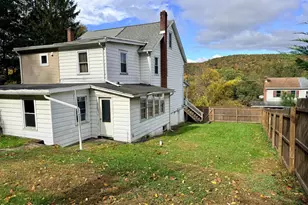 207-209 Yard St, Nesquehoning, PA 18240 - Photo 18