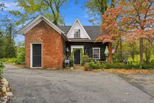186 Washington St, East Stroudsburg, PA 18301 - Photo 2