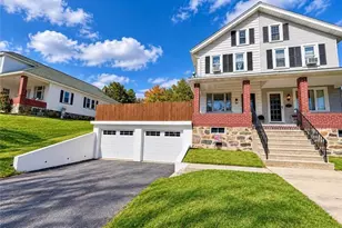 546 Mahoning Dr, Lehighton, PA 18235 - Photo 1