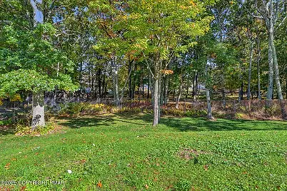  4608 Pine Ridge Drive, Bushkill, PA 18324 - Photo 10