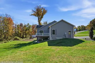 22 Greentree Dr, Bangor, PA 18013 - Photo 30