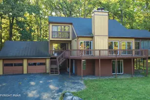 334 Somerset Dr, East Stroudsburg, PA 18301 - Photo 2
