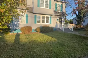 528 Lindbergh Ave, Stroudsburg, PA 18360 - Photo 1