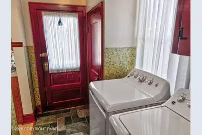  62 Dante Street, Roseto, PA 18013 - Photo 12
