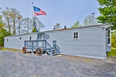  213 Blossom Lane, Blakeslee, PA 18610 - Photo 1