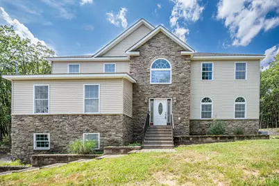  1622 N Rocky Mountain Dr Drive, Effort, PA 18330 - Photo 1