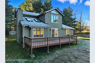  405 Lady Patricia Court, Blakeslee, PA 18610 - Photo 1