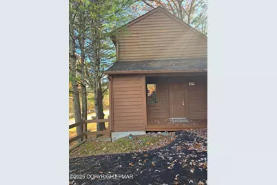  219 Sterling Court, Bushkill, PA 18324 - Photo 1