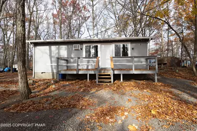  17 Hilltop Circle, East Stroudsburg, PA 18302 - Photo 1