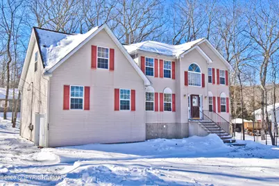  153 Totteridge Road, Bushkill, PA 18324 - Photo 1