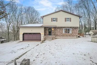 14 Baines Lane, Dallas, PA 18612 - Photo 1