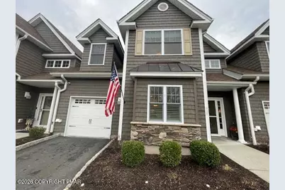  908 Macintosh Way, Matamoras, PA 18336 - Photo 1