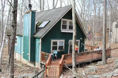  167 Dorchester Drive, Bushkill, PA 18324 - Photo 1