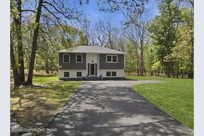 208 Depue Circle, Bushkill, PA 18324 - Photo 1