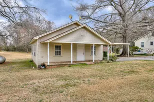 504 Railroad Ave, McCormick, SC 29835 - Photo 2