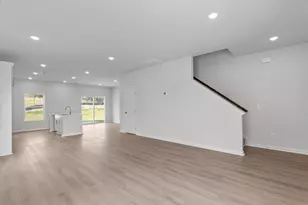 220 NW Shingle Oak Garden, Aiken, SC 29801 - Photo 10