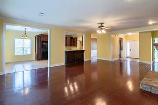 219 Devonshire Dr, Thomson, GA 30824 - Photo 14