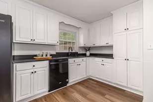 563 Lakewood Dr, Thomson, GA 30824 - Photo 18