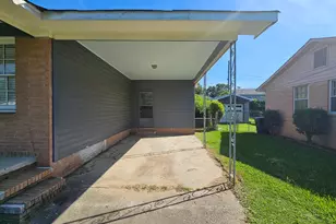 109 E E Walker St, Augusta, GA 30901 - Photo 2