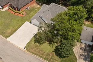 703 Low Meadow Dr, Evans, GA 30809 - Photo 2