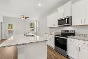 1041 Richland Crk Dr, Augusta, GA 30906 - Photo 10