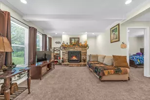 152 Ridgelake Cir, Saint Matthews, SC 29135 - Photo 6