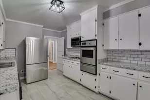 818 Walnut St, Louisville, GA 30434 - Photo 18