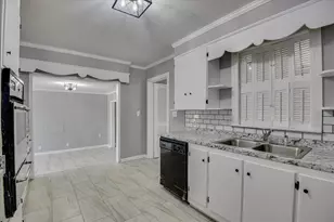 818 Walnut St, Louisville, GA 30434 - Photo 22