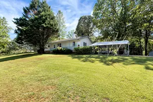 303 Jennys Cove Rd, Cleveland, GA 30528 - Photo 2