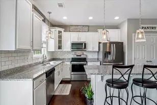 1609 Rock House Rd, Greenwood, SC 29646 - Photo 16