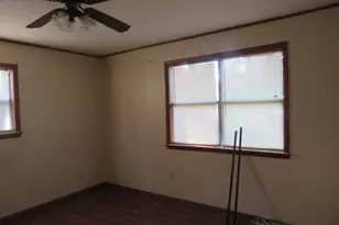 1166 Jeter St, Edgefield, SC 29824 - Photo 4