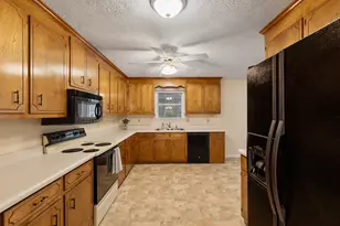 420 King Ln, Thomson, GA 30824 - Photo 10