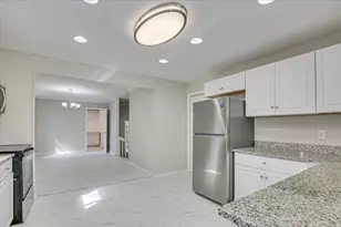 2349 Henry Cir, Augusta, GA 30906 - Photo 10