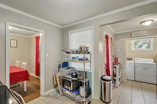 694 Henry St, Aiken, SC 29803 - Photo 6