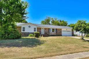 2021 Arcadia Ct, North Augusta, SC 29841 - Photo 2