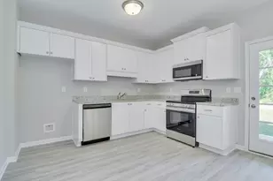 357 Bordeaux Dr, Thomson, GA 30824 - Photo 10