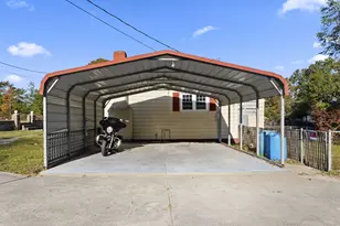 261 Myrtle St, Gloverville, SC 29828 - Photo 8