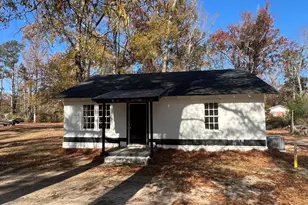 416 Forrest Clary Dr, Thomson, GA 30824 - Photo 2