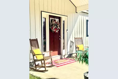 169 E Sheppard Street, Stapleton, GA 30823 - Photo 2