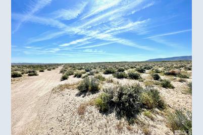 4405 E 7th St, Silver Springs, NV 89429 - Photo 1